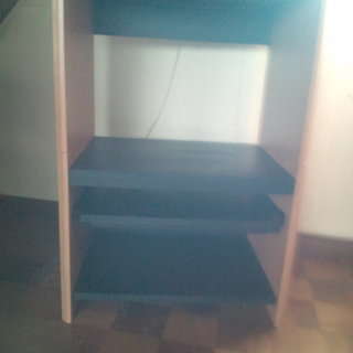 木製パソコンラックの画像