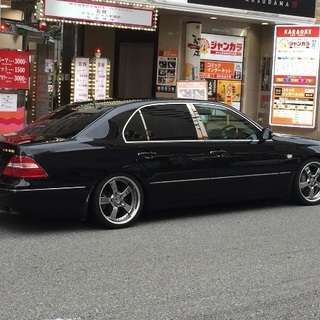 車検満タン！自動車税/リサイクル込平成14年4月登録 前期→後期仕様 セルシオの画像