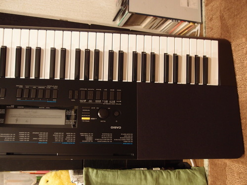 電子キーボード 　CASIO　WK-245　2016年製（美品）をお売りいたします。