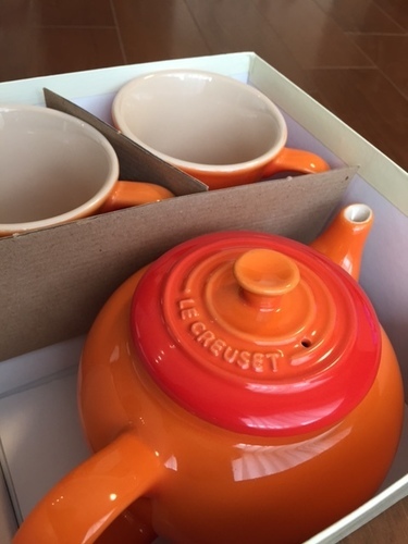 フランス Le Creuset ティーポット＆マグセット　新品未使用　