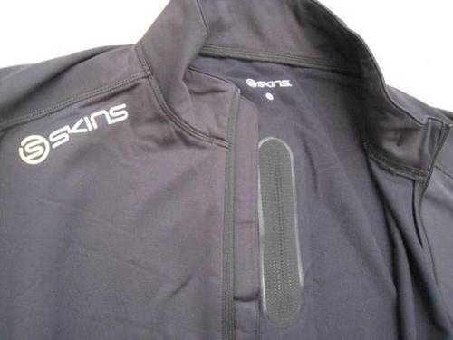 値下 SKINS 限定 フリース SUPER WARM デサント