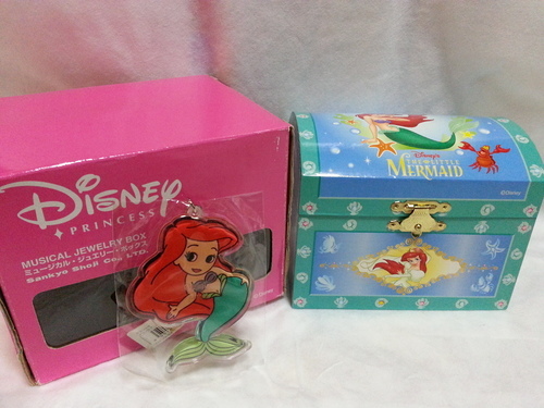 Disney リトルマーメイド・ミュージカル・ジュエリーボックス＆アリエルプレーンキーチェーン