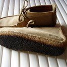 クラークスと他メイカーの靴２足の画像