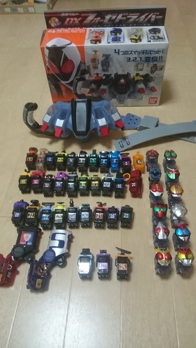 仮面ライダーフォーゼ　変身ベルトとメガ盛りアストロスイッチ　緊急値下げ！