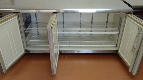 SANYO 三洋 業務用 冷蔵庫 SUC-UV1861 作業台 冷蔵 406L 業務用冷蔵庫サンヨーSUC-UV1861S (jj) 千葉中央のキッチン家電