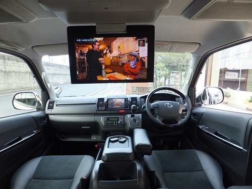 ハイエーストヨタ純正フリップダウンモニター トヨタ・エスクァイアの