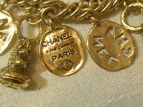 CHANELシャネル「 31 RUE CAMBON 」　メダルブレスレット/ゴールド