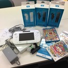 【超お得セット】Wii Uプレミアム32GB 本体・ソフト３つ・Wiiリモコン3つ（未使用）レンズクリーナー付き