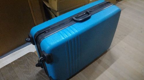 サムソナイトの軽くてハイセキュリティ旅行スーツケース