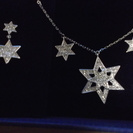 Swarovskiネックレス＆ピアスセットの画像