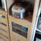 ナチュラルカントリー調キッチンキャビネットの画像