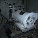 エレベーターの保守点検、修理、検査を行う仕事です。の画像