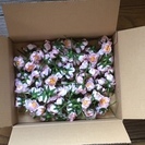 造花の小さい花（100個）ハンドメイドの素材の画像