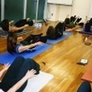 ヨガ（女性・年齢不問）の先生募集。ご紹介して下さる方には　決定時...