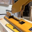 【新品】大型ホッチキス ＳＴＡＰＬＥＲ (送料無料)の画像