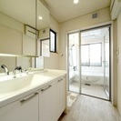 『目黒区碑文谷』高級住宅街の4LDK一戸建て☆明るいリビングやお洒落な水回りが特徴です☆ - 目黒区