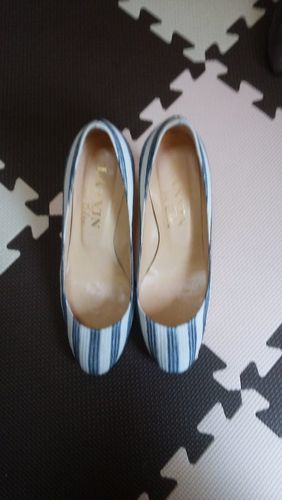 LANVIN en Bleuのストライプパンプス　サイズ24センチ位（40）