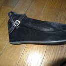 スエ－ドのパンプスの画像