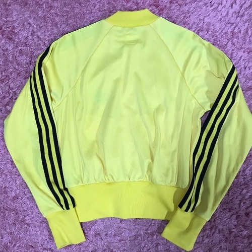 （値下げしました）adidasパーカー