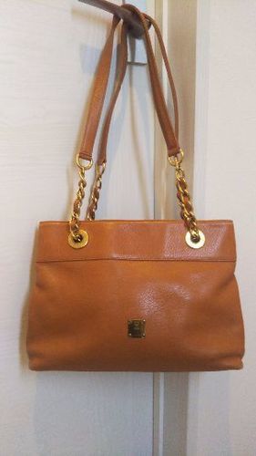 MCM ショルダーバッグ レンガ色