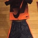 【新品】ナイキ 上下セット 子供用 Sサイズの画像