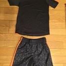 【新品】ナイキ 上下セット 子供用 Sサイズの画像