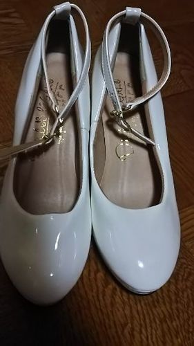 郵送希望白パンプスウエディングにも