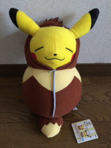 ピカチュウ イーブイの着ぐるみ