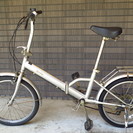 小型自転車 + 空気入れ 3000円の画像