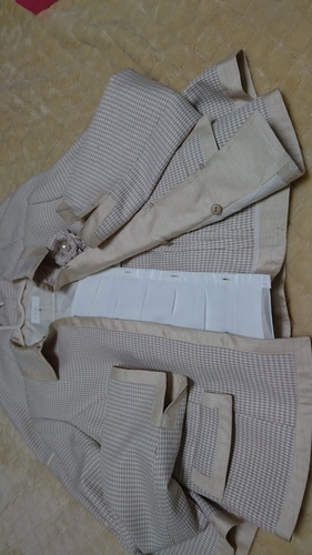 ●中古●13号 結婚式・入卒・七五三・お宮参り フォーマルスーツ ベージュ