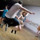 第一回目オープニングナイト 7/22!!   土曜の夜はSwing Dance♪  初心者の方大歓迎!!  スイングダンス・Savoy Style Lindy Hopを始めませんか？  必ず踊れるようにして差し上げます!!  男性のリードもWelcome!!の画像