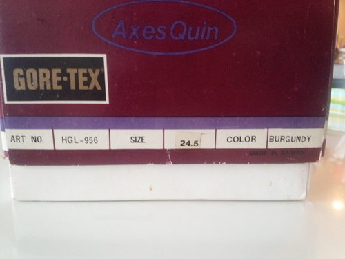 AXESQUIN　トレッキングシューズ