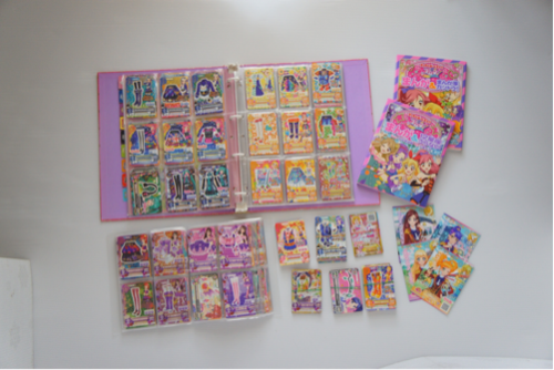 アイカツカード567枚以上＋アイカツマンガ2冊