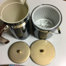 レトロな氷入れとピッチャーの画像
