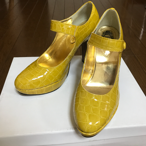 美品 パンプス イエロー 23.0