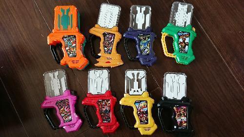 仮面ﾗｲﾀﾞｰ ｴｸﾞｾﾞｲﾄﾞｶﾞｼｬｯﾄ 8個