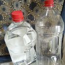 ４リットル焼酎の空き容器　高さ約４０センチ　持ち手付き　画像外の...