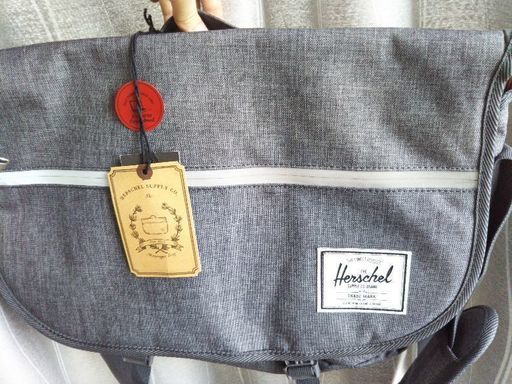 【新品・タグ付き】Herschel Supply Co.(ハーシェルサプライ)　メッセンジャーバッグ Pop Quiz Messenger　チャコール