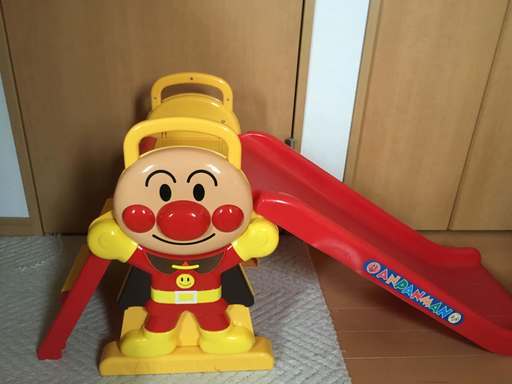 滑り台、子供用クルマ