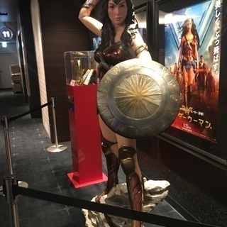 ワンダーウーマン行きませんか？