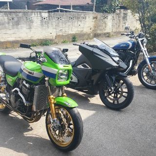 バイク　車　ツーリング　ドライブ　旅行