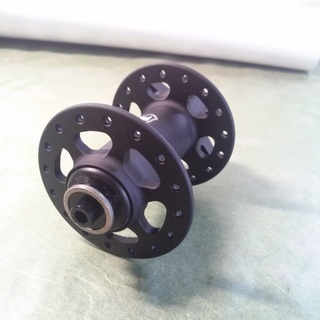 マウンテンバイク　フロントハブ　 WTB LaserDisc Lite 28Hの画像