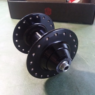 MTB向け　フロントハブ　 Front Hub　FORMULA社の画像