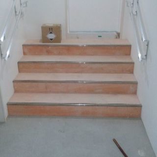 建築金物取り付けの画像