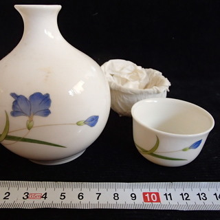 とっくり と おちょこ２ヶ