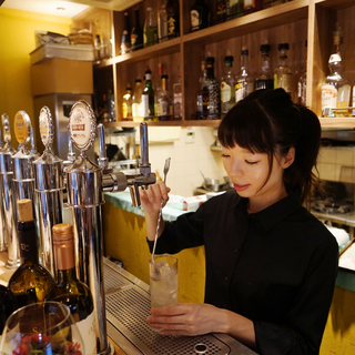 【キッチンスタッフ募集中！】時給1200円～メディアで話題の新橋の人気バル！20代～30代活躍中！ の画像