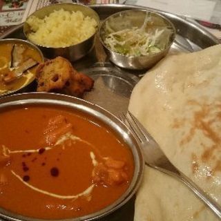 土日に乗り物でぶらぶら食べ歩きしませんか？