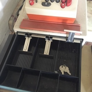 古いレジスターの画像