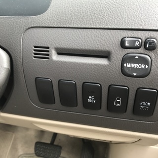４ＷＤ　アルファード　パワスラ　ナビ　サンルーフ　室内外綺麗の画像