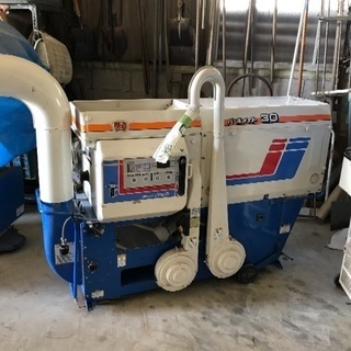商談中 農機具 イセキ籾摺り機